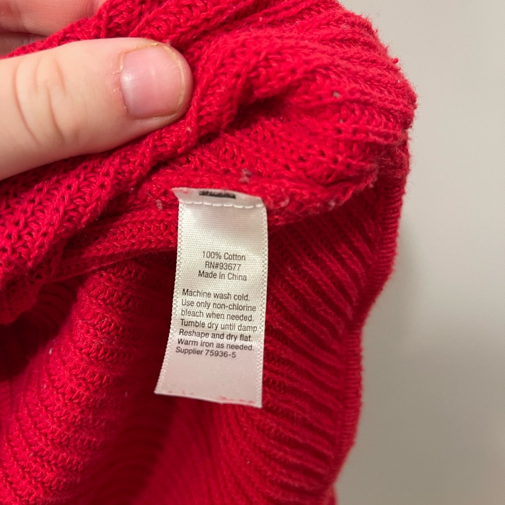 Red Sweater - Picture 5 of 7
